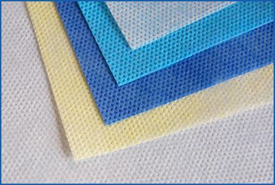 Spun-bonded nonwoven fabric roll